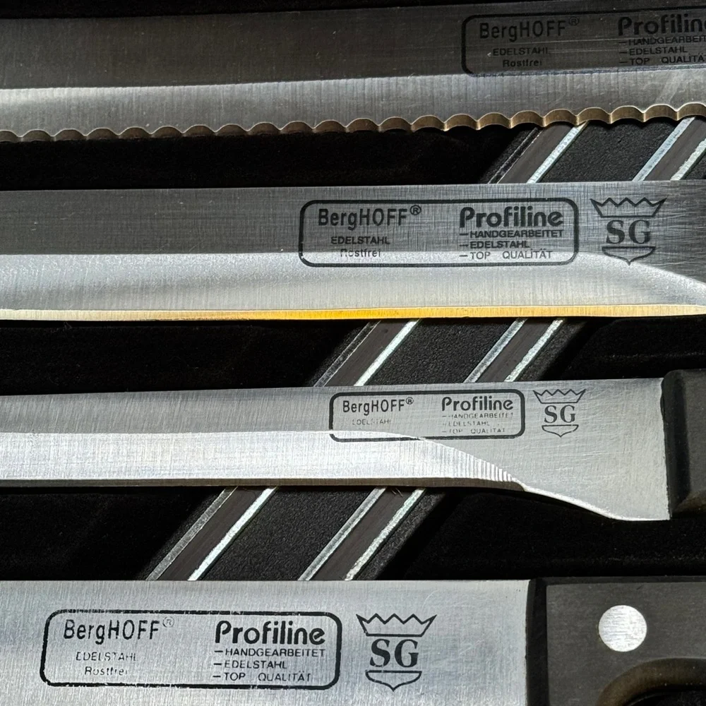 Vintage BergHOFF Worldwide 16 Piece Knife Set In Black Locking Carry Briefcase - Picture 3 of 11